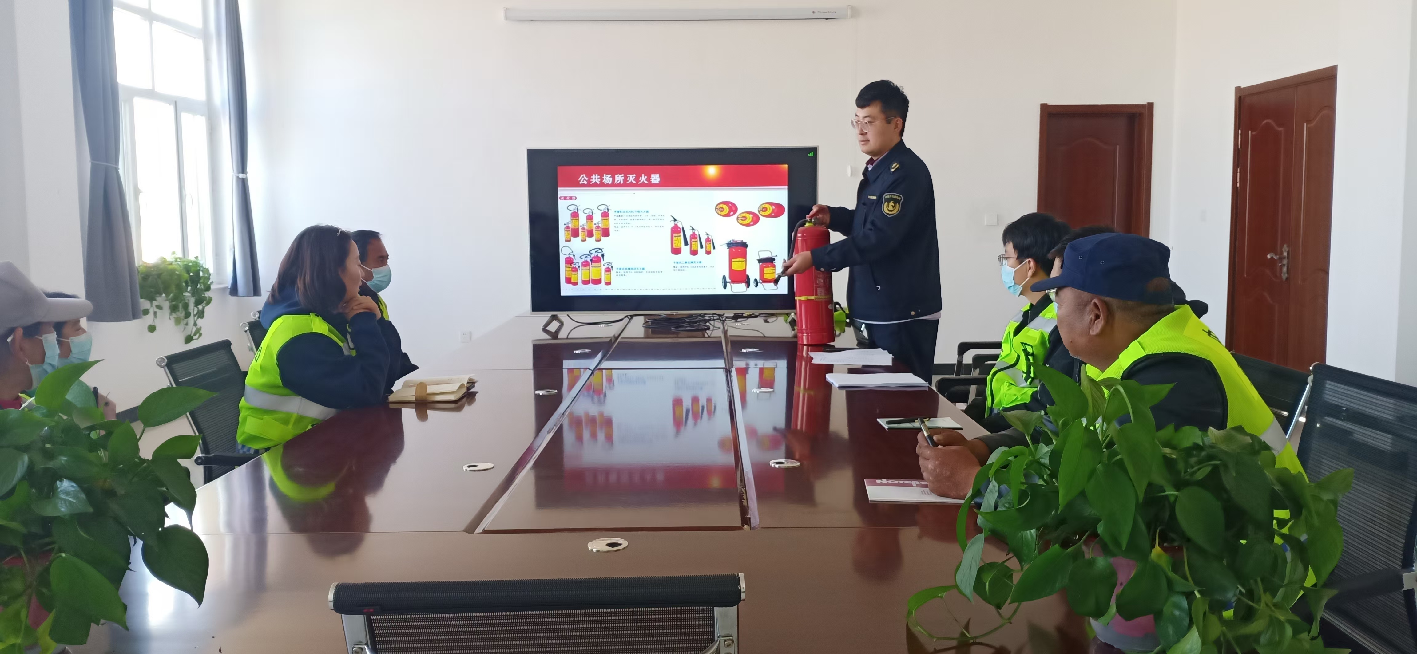 女人与公狍交酡女免费