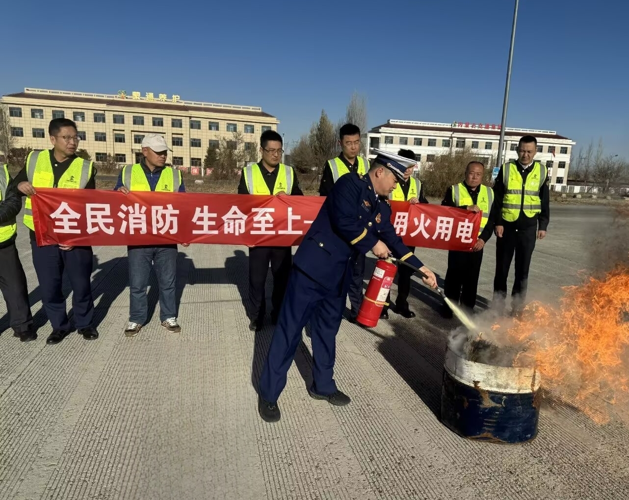 女人与公狍交酡女免费