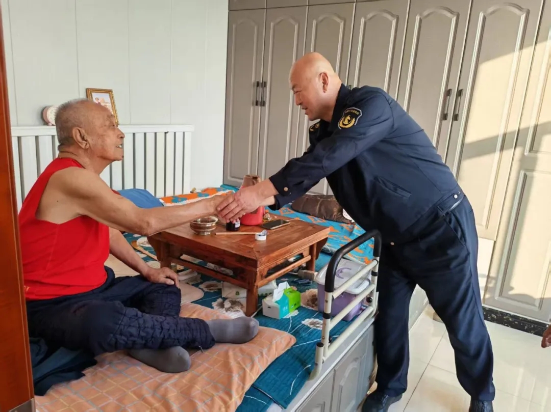 女人与公狍交酡女免费