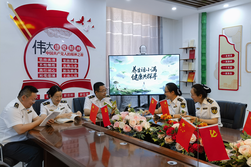 女人与公狍交酡女免费