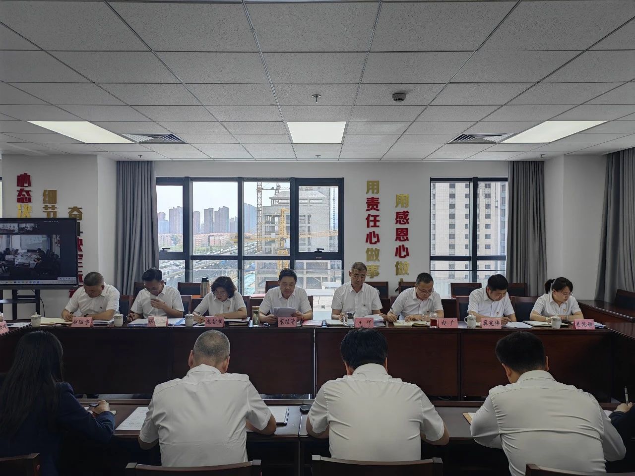 女人与公狍交酡女免费