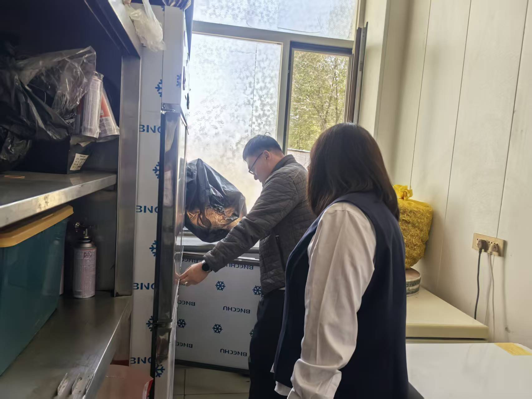 女人与公狍交酡女免费