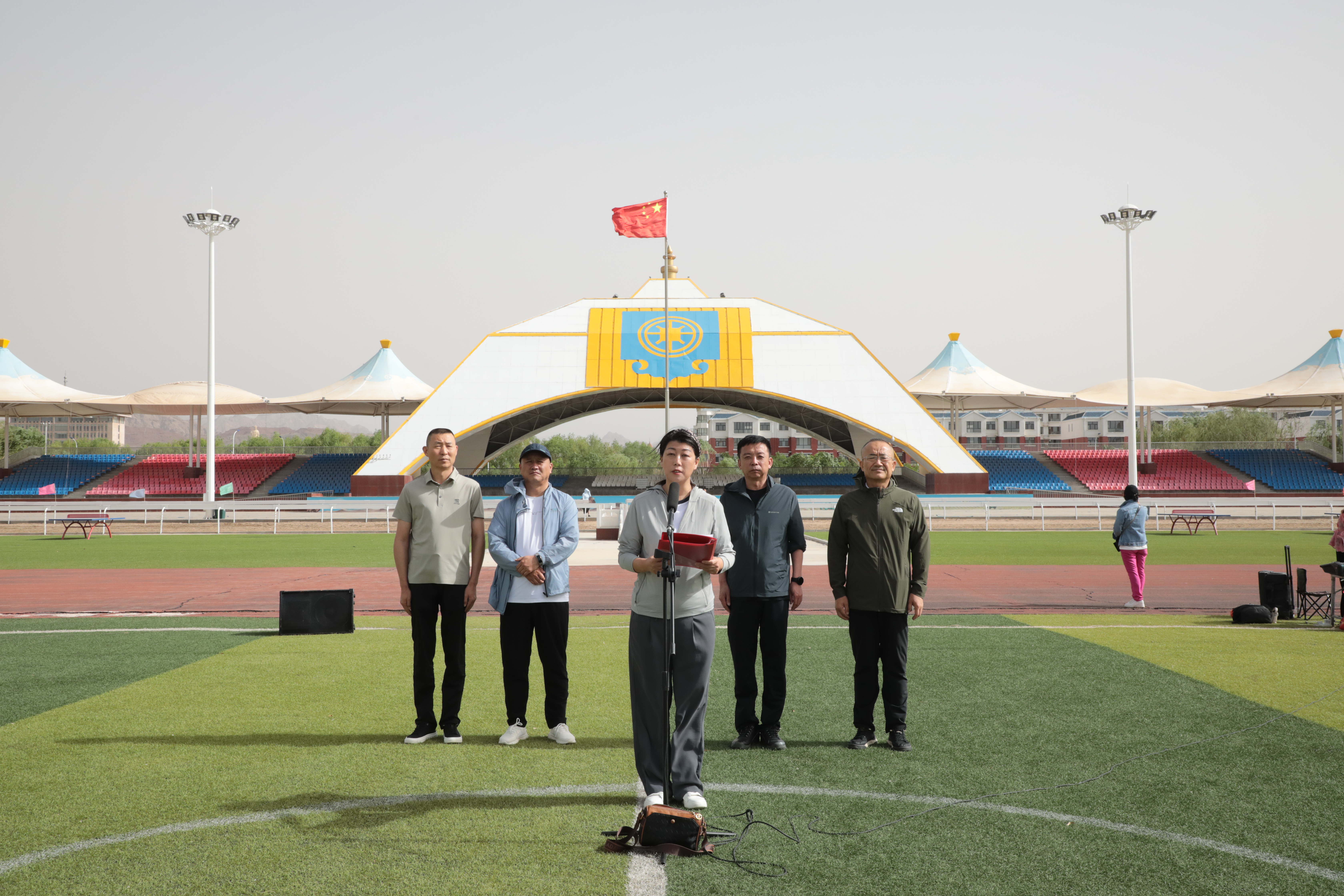 女人与公狍交酡女免费