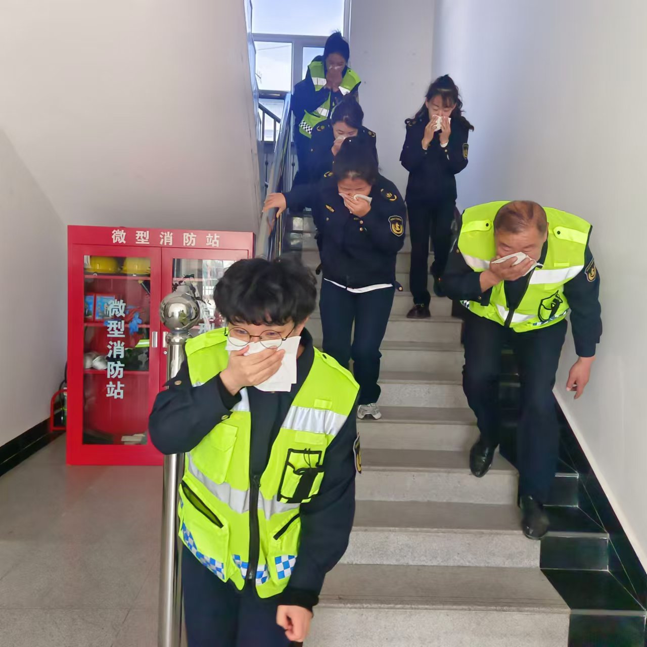 女人与公狍交酡女免费