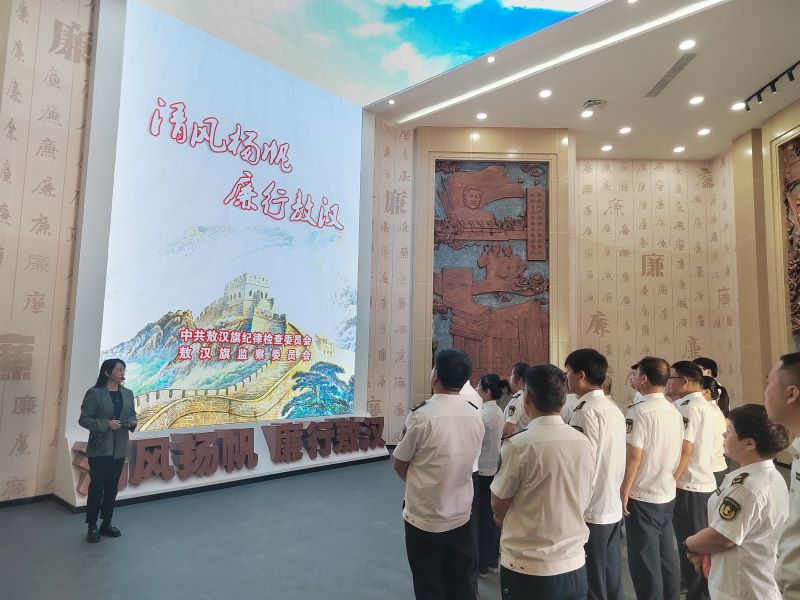 女人与公狍交酡女免费