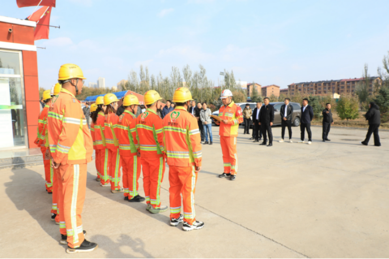 女人与公狍交酡女免费