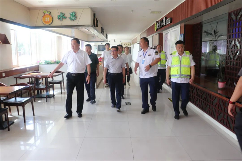 女人与公狍交酡女免费