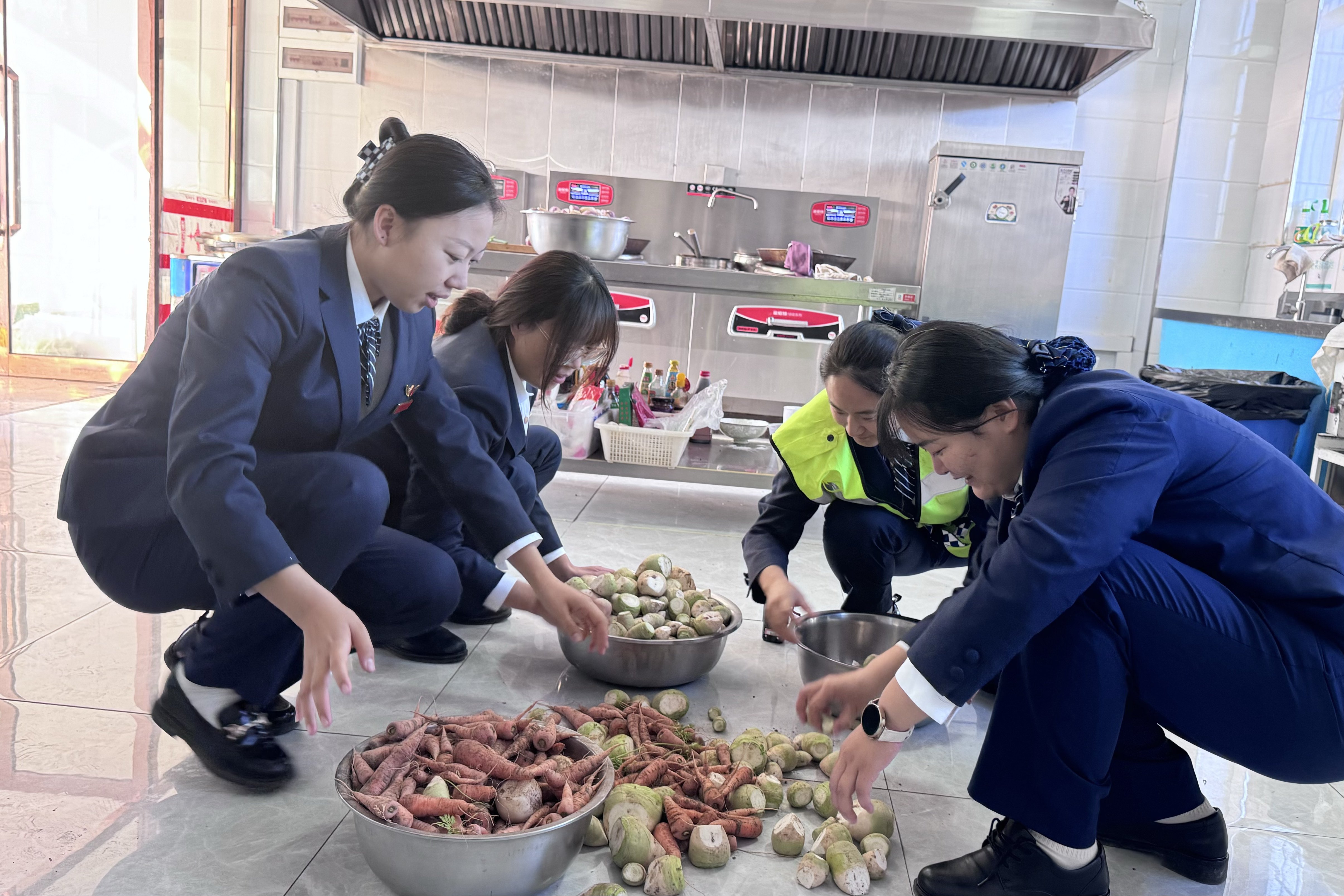 女人与公狍交酡女免费