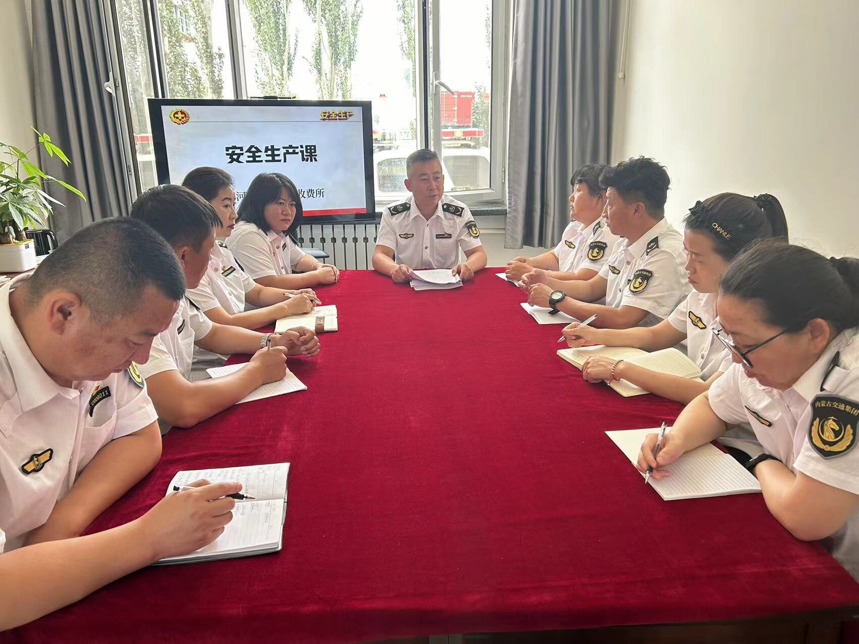 女人与公狍交酡女免费