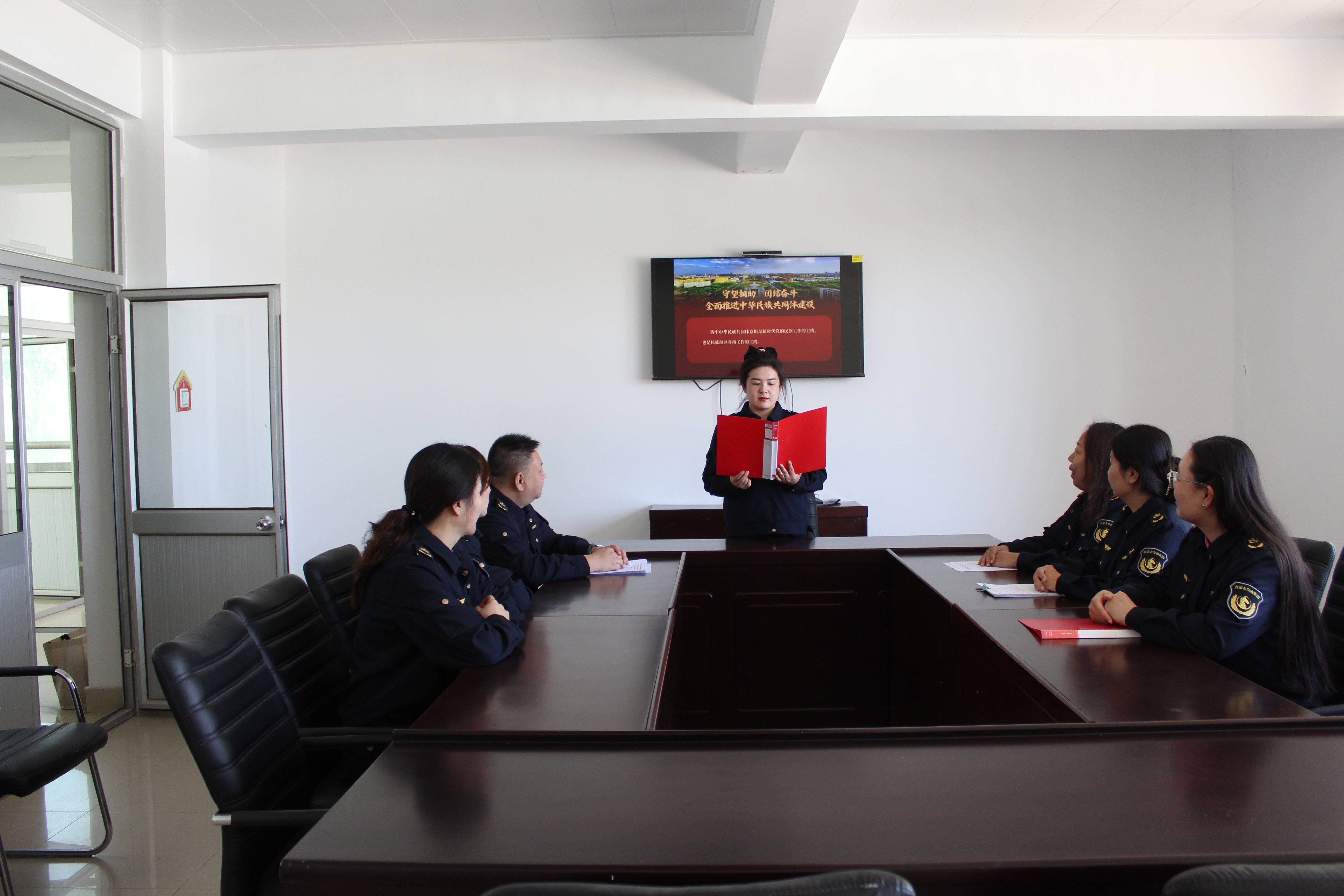 女人与公狍交酡女免费