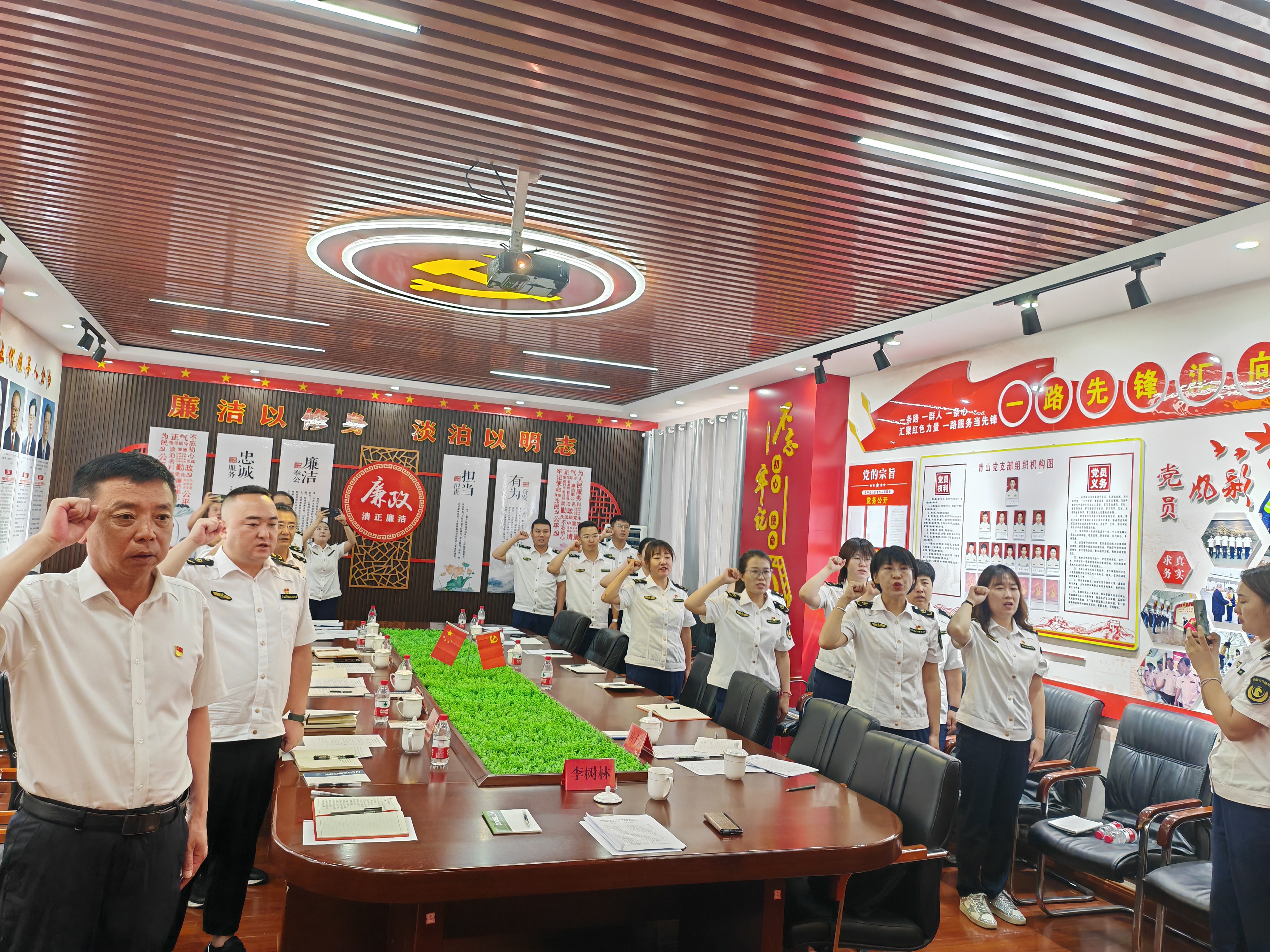 女人与公狍交酡女免费