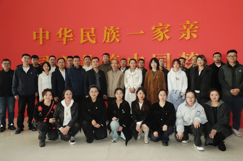 女人与公狍交酡女免费