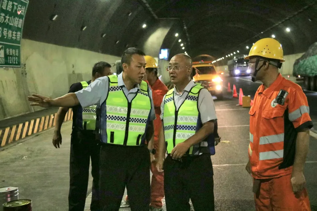 女人与公狍交酡女免费