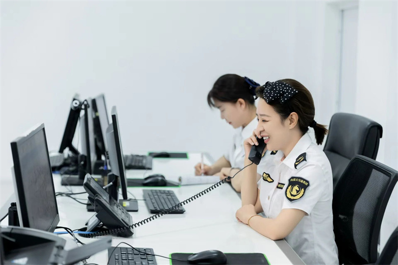 女人与公狍交酡女免费