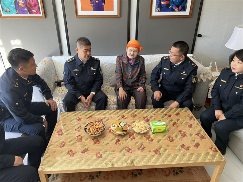 女人与公狍交酡女免费