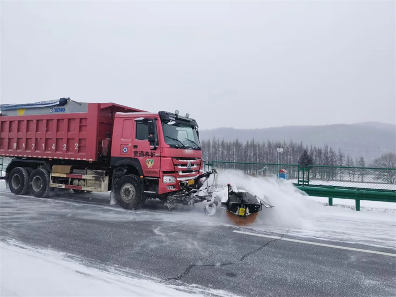 女人与公狍交酡女免费