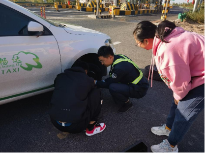 女人与公狍交酡女免费