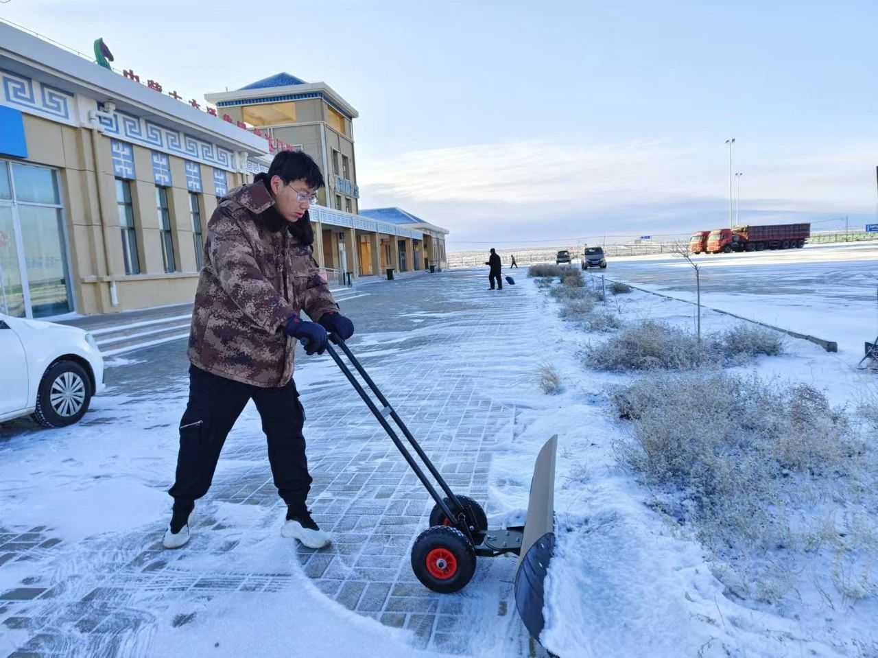 女人与公狍交酡女免费
