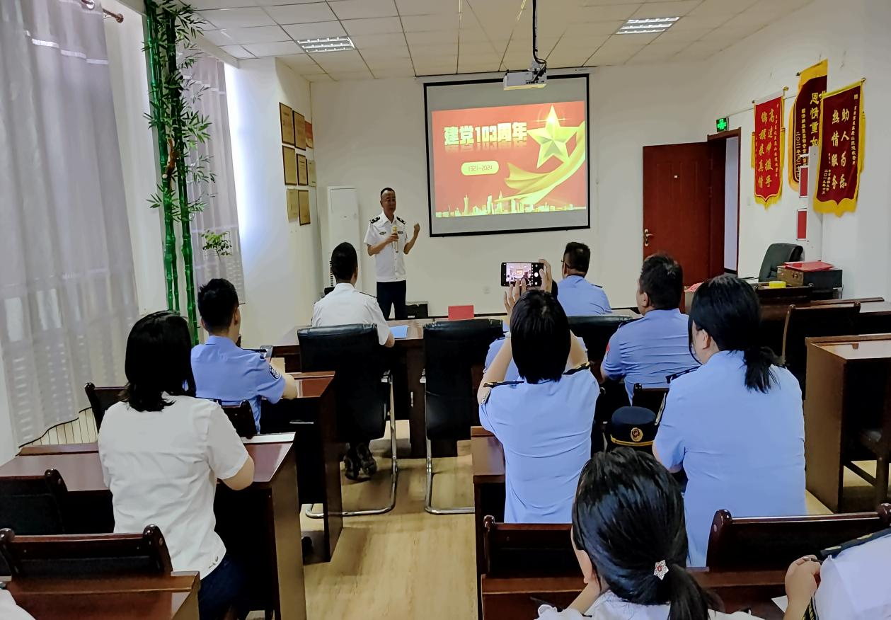 女人与公狍交酡女免费