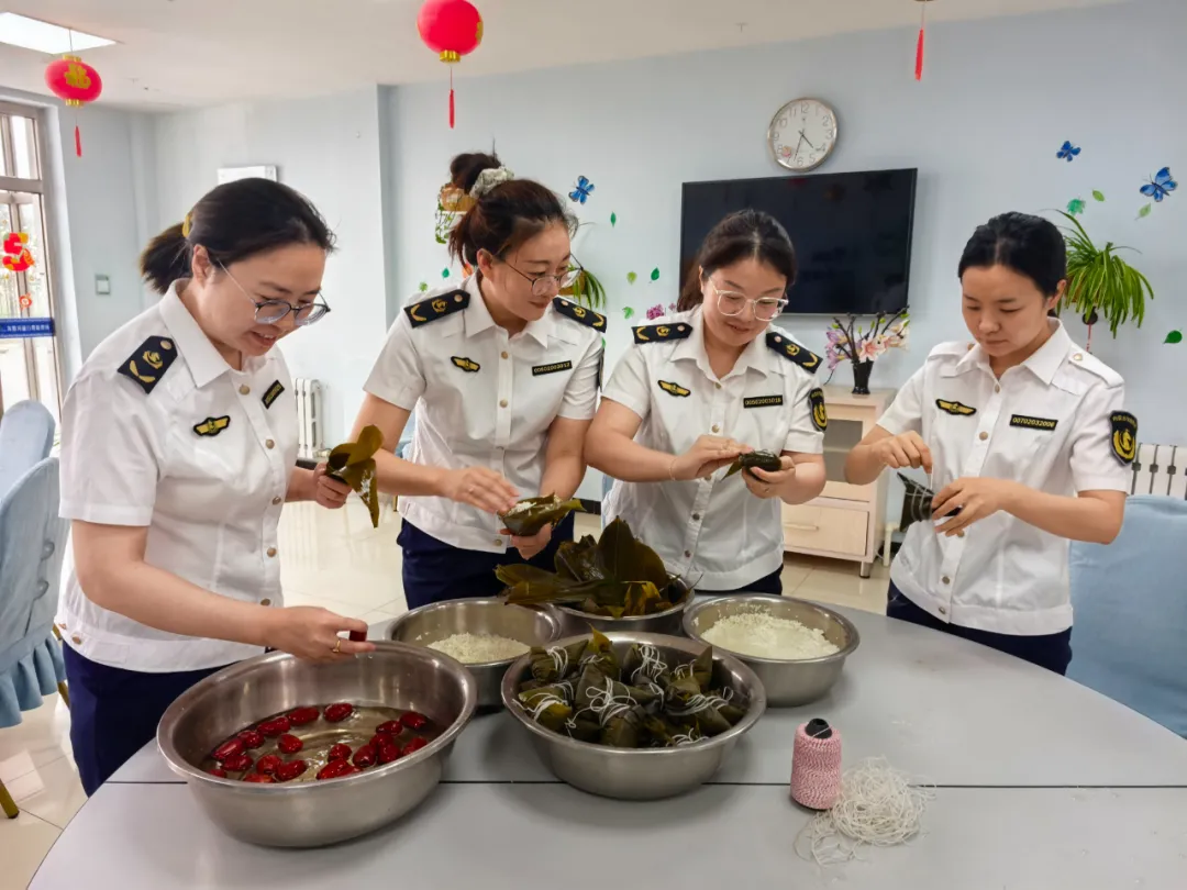 女人与公狍交酡女免费