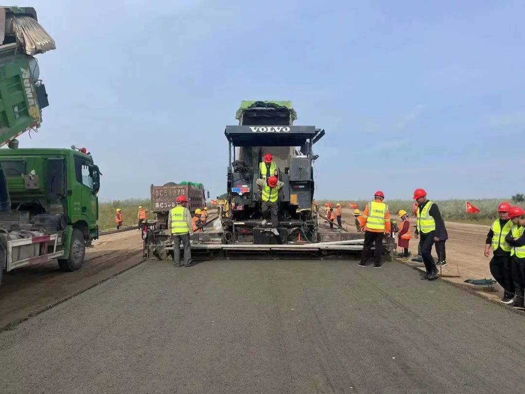 女人与公狍交酡女免费