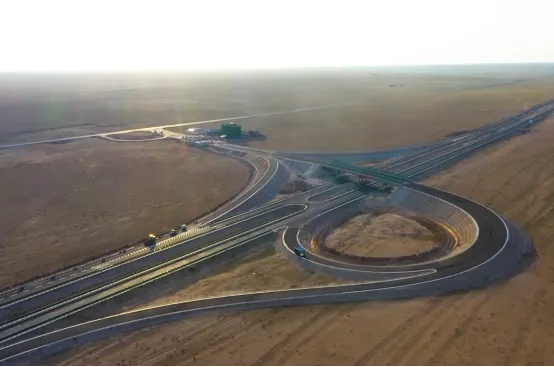 女人与公狍交酡女免费