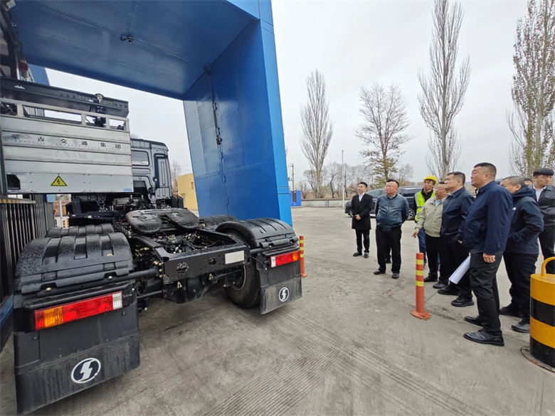 女人与公狍交酡女免费