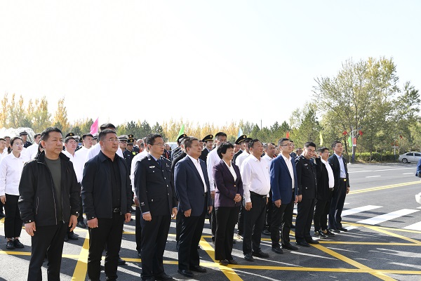 女人与公狍交酡女免费