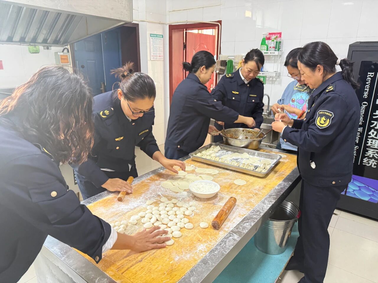 女人与公狍交酡女免费