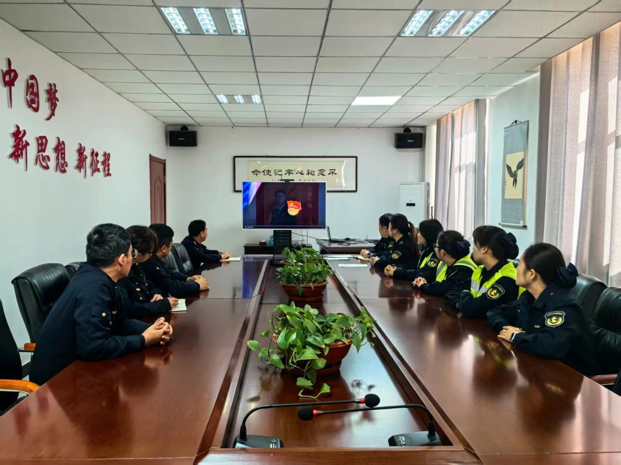 女人与公狍交酡女免费