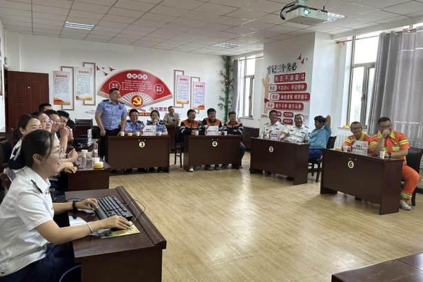 女人与公狍交酡女免费