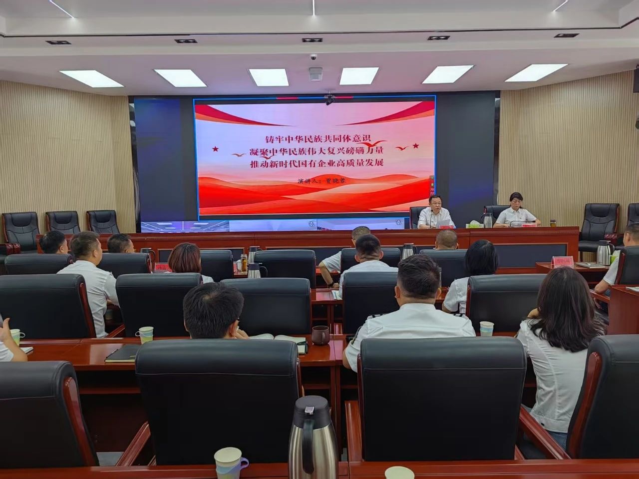 女人与公狍交酡女免费