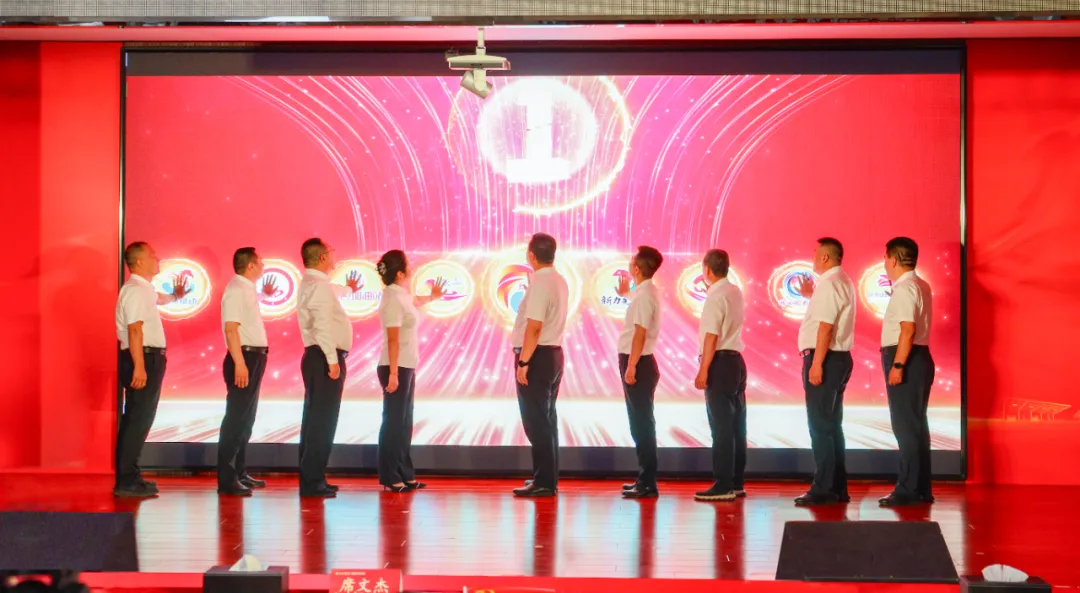 女人与公狍交酡女免费