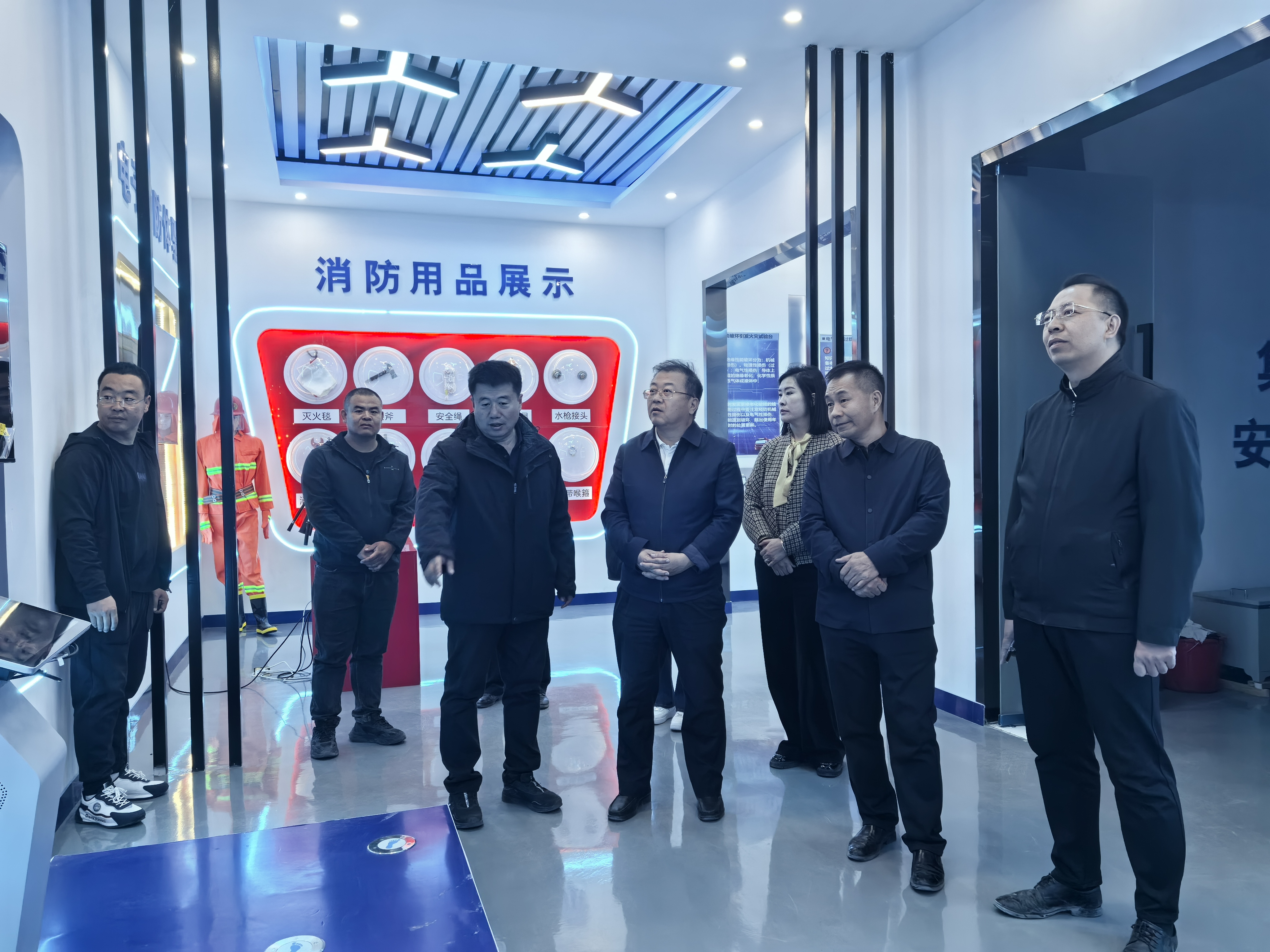 女人与公狍交酡女免费