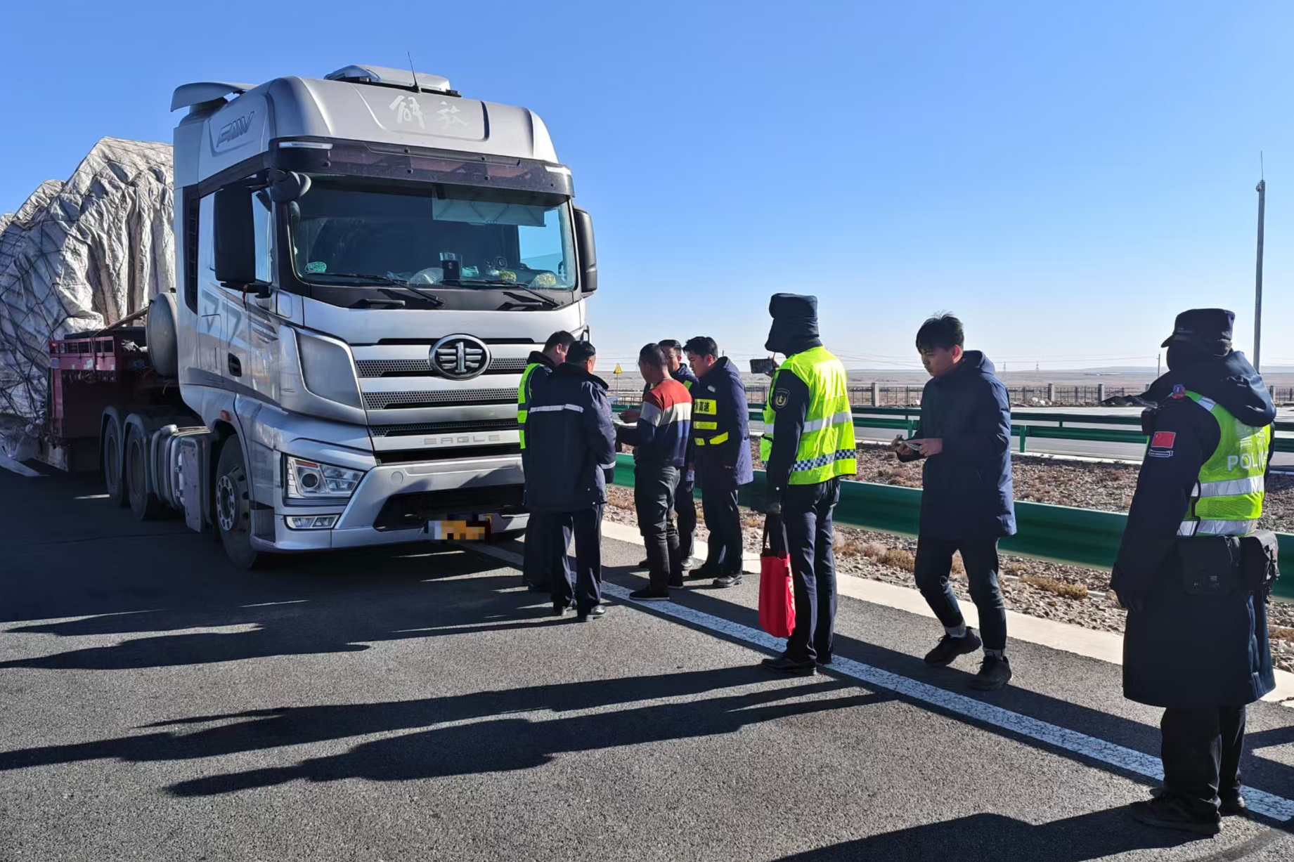 女人与公狍交酡女免费