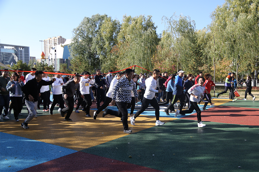 女人与公狍交酡女免费