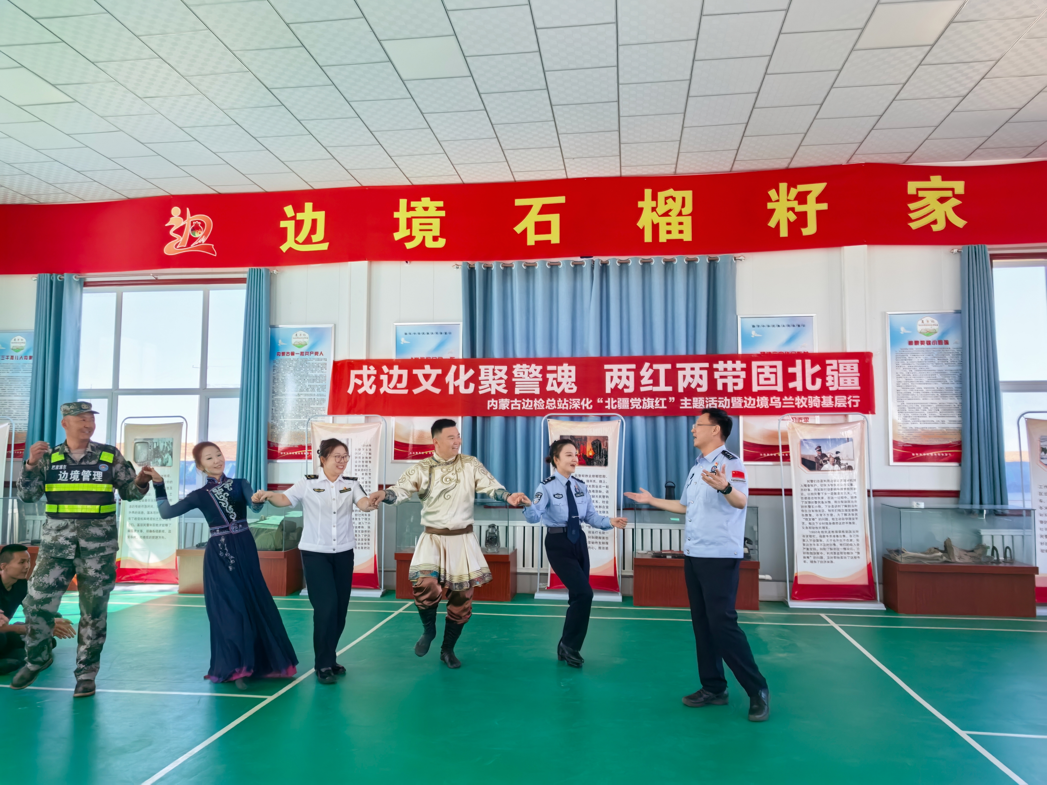 女人与公狍交酡女免费