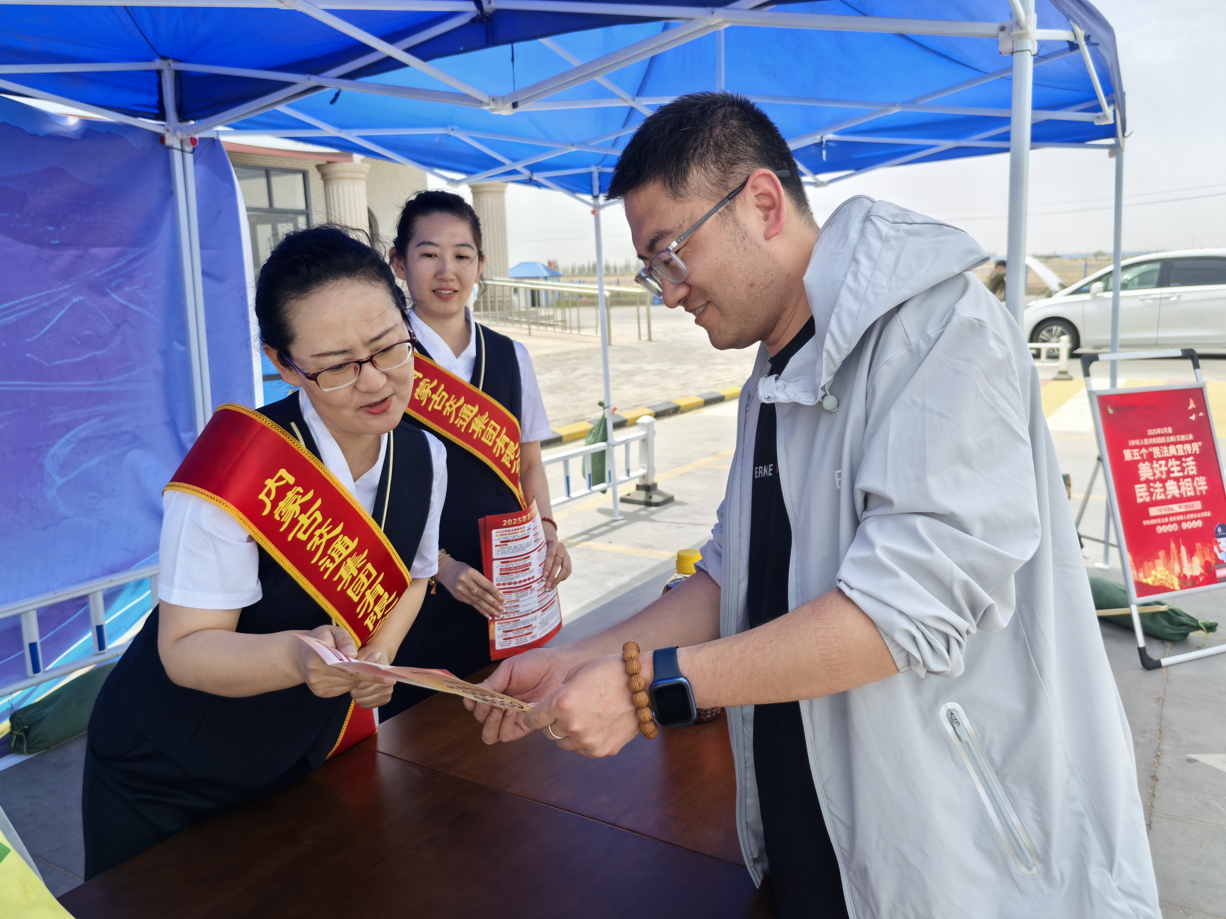 女人与公狍交酡女免费