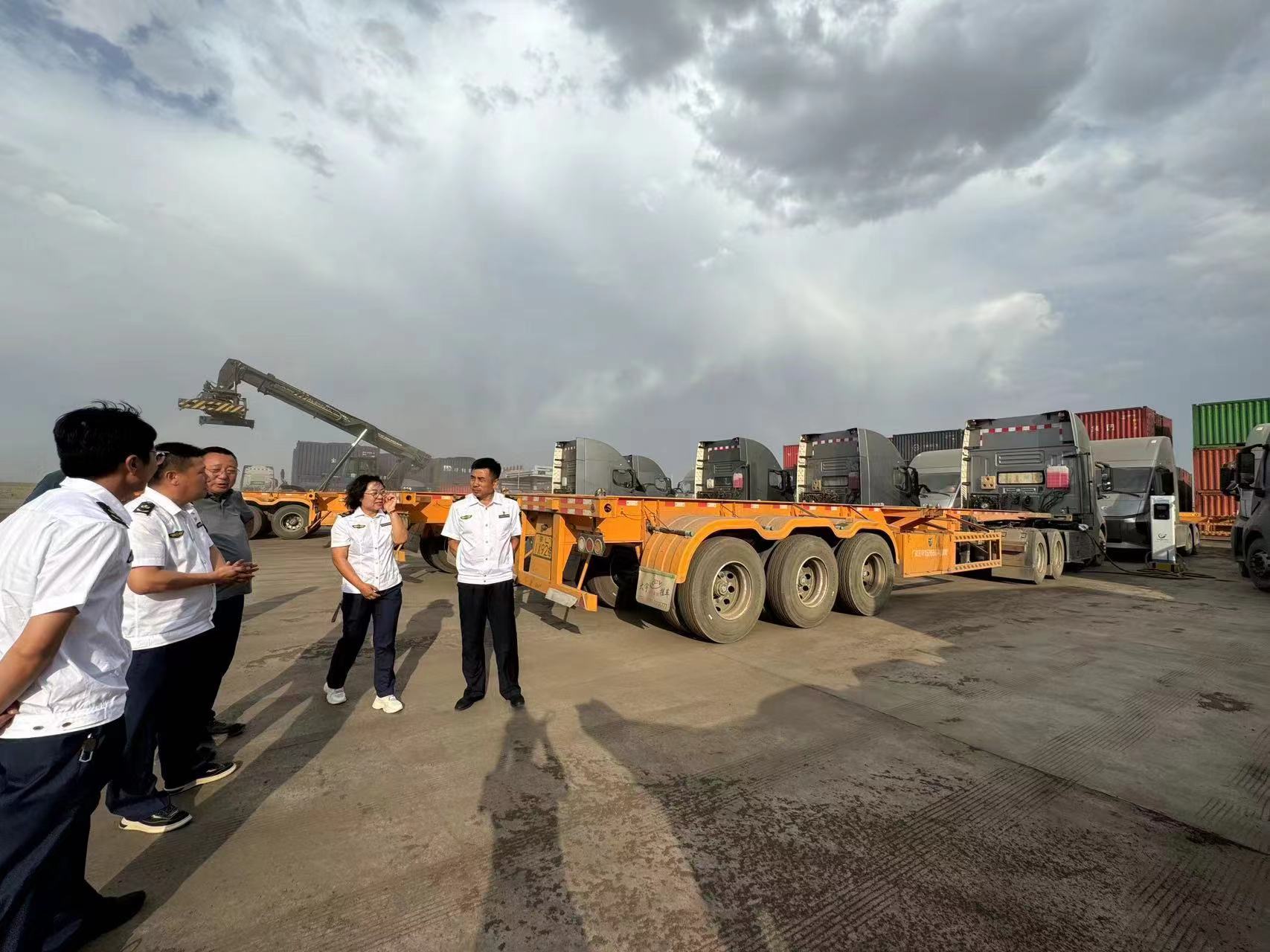 女人与公狍交酡女免费