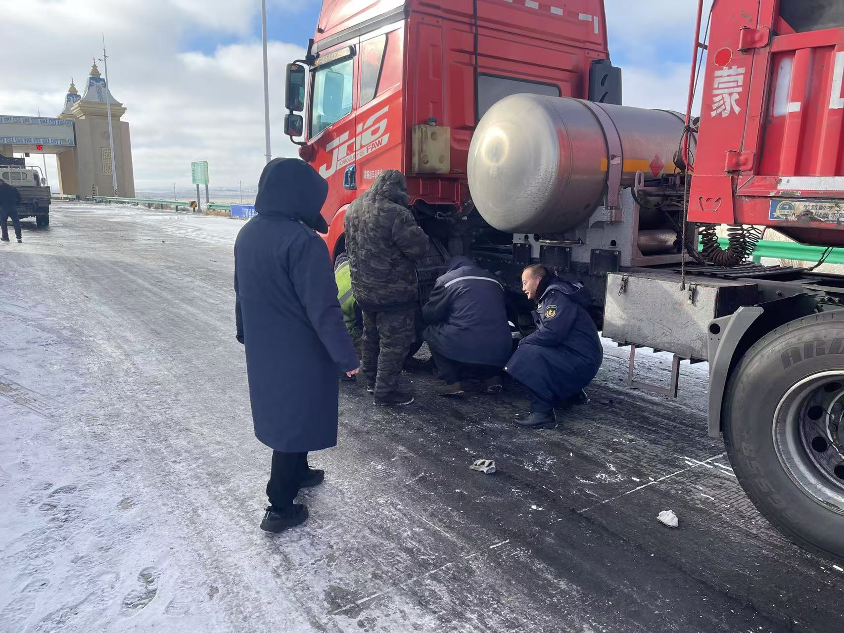 女人与公狍交酡女免费