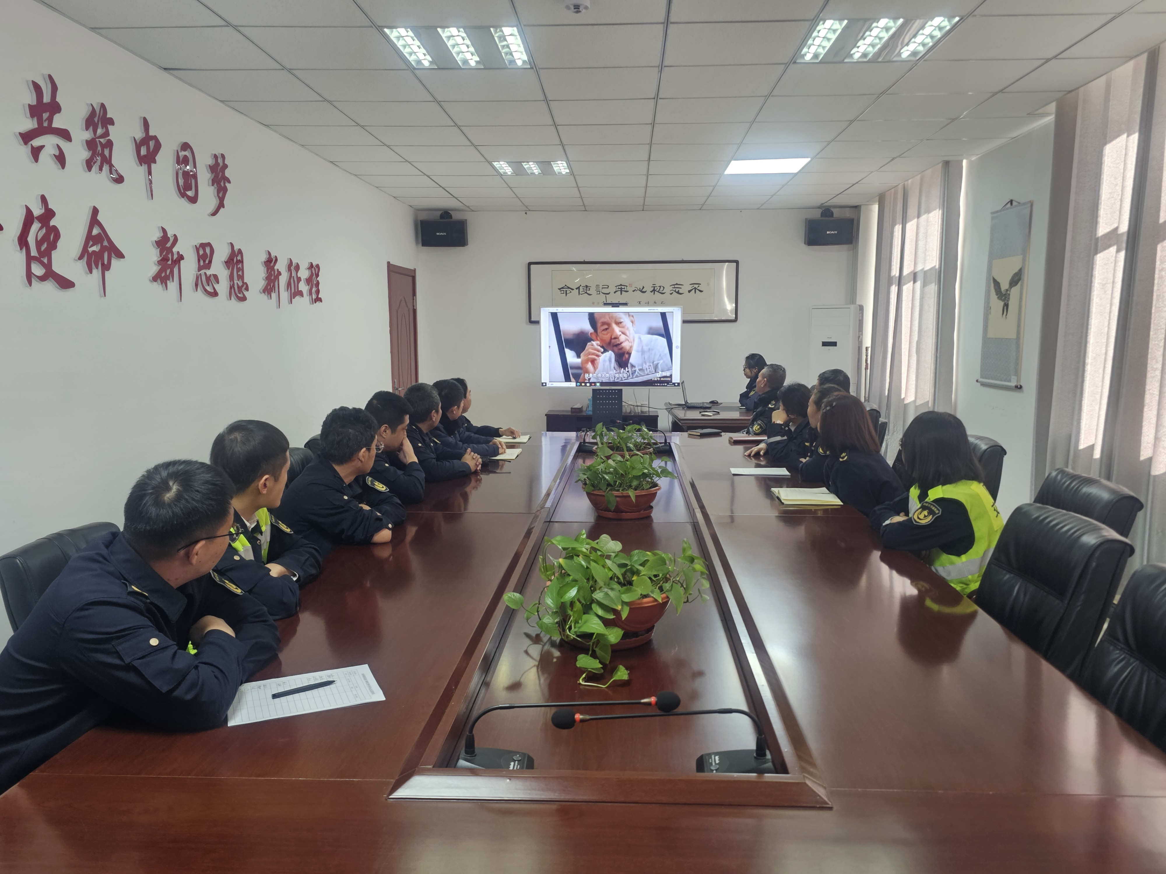 女人与公狍交酡女免费