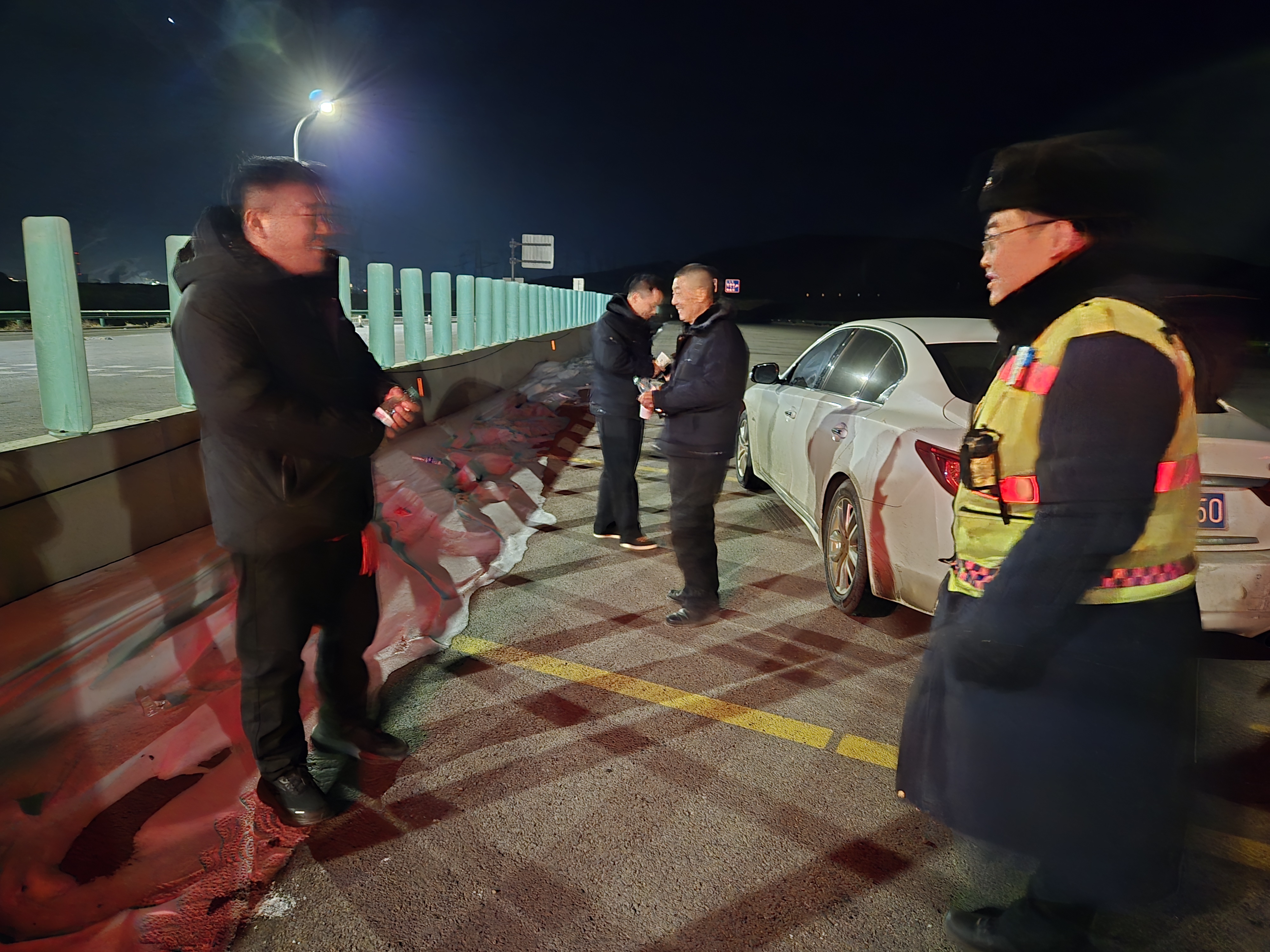 女人与公狍交酡女免费