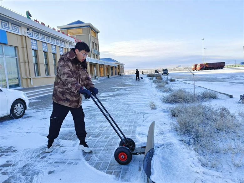 女人与公狍交酡女免费
