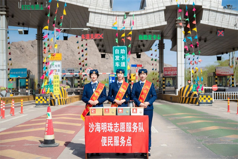 女人与公狍交酡女免费