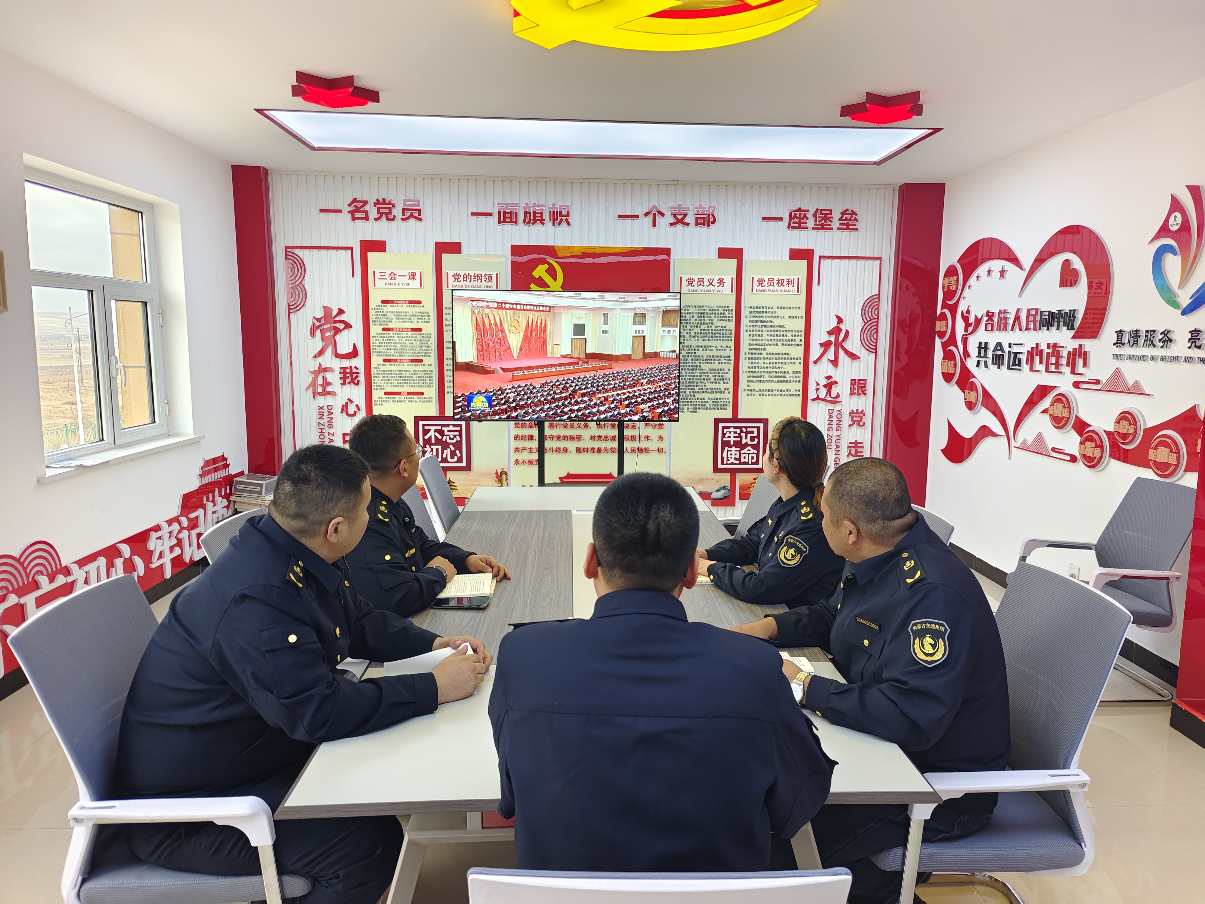 女人与公狍交酡女免费