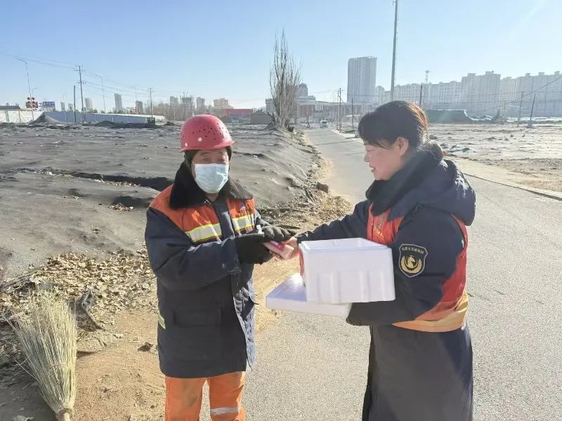 女人与公狍交酡女免费