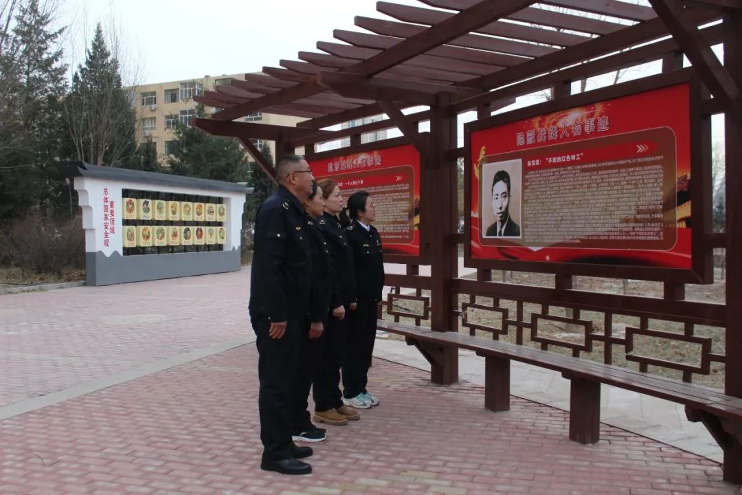 女人与公狍交酡女免费