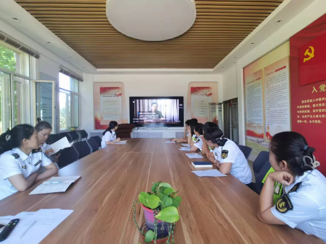 女人与公狍交酡女免费