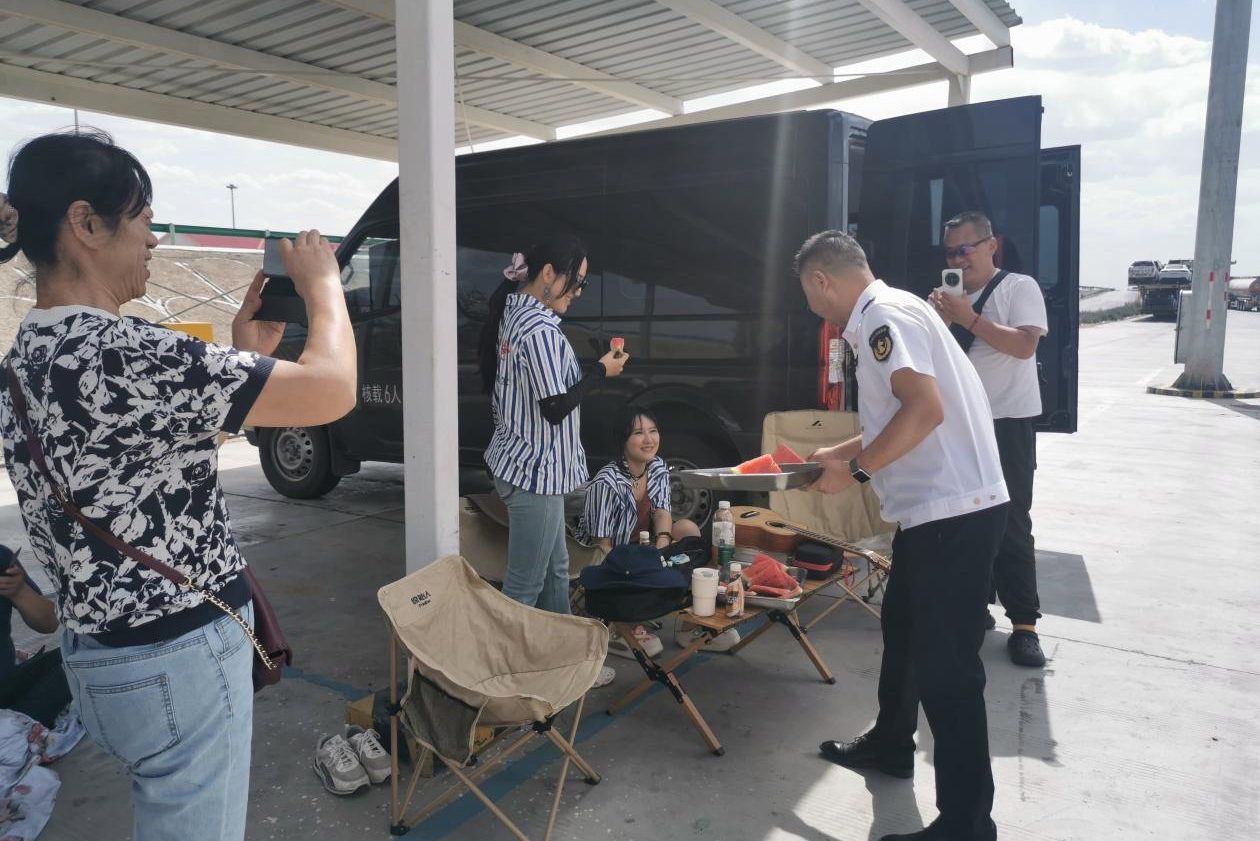 女人与公狍交酡女免费