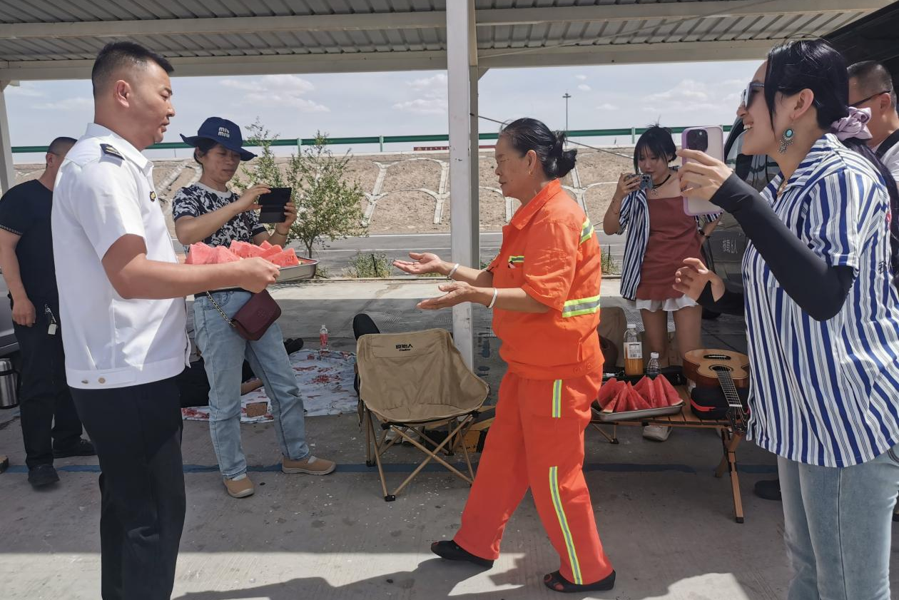 女人与公狍交酡女免费